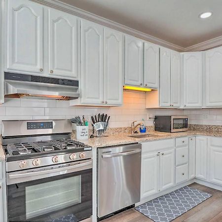 Baltimore Abode, Walk To Cross Street Market! 외부 사진